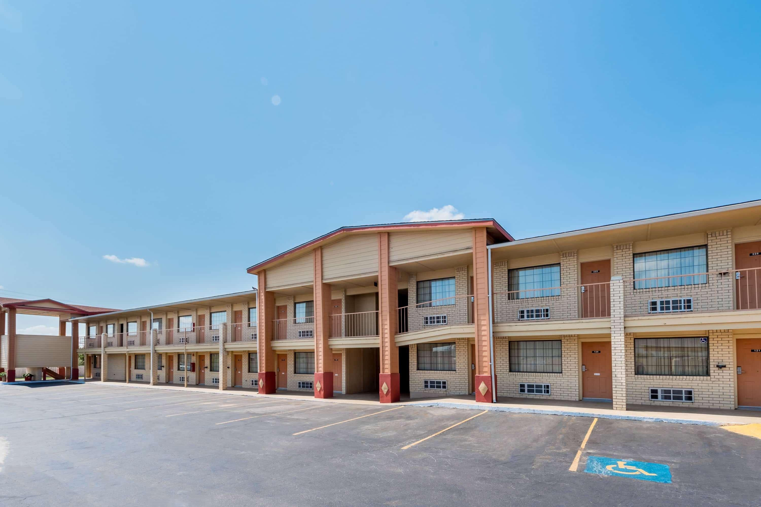 Super 8 By Wyndham Waco/Mall Area Tx Exteriör bild