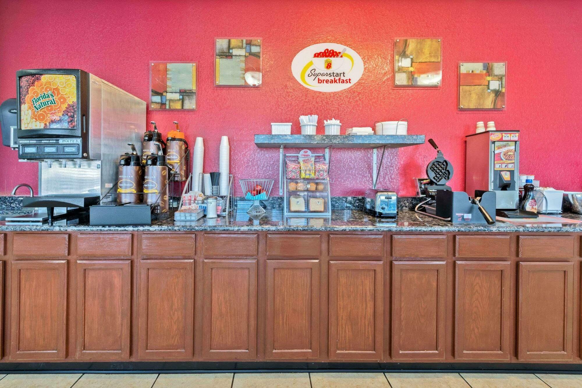Super 8 By Wyndham Waco/Mall Area Tx Exteriör bild